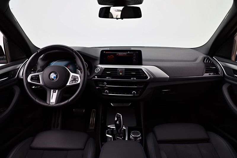 BMW X3 xDrive20d - fotka 8 z 13