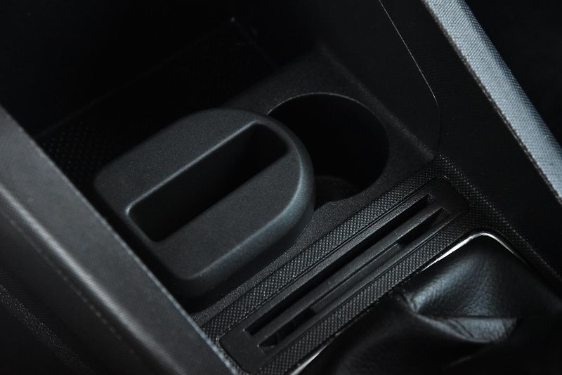 Škoda Fabia 1.2 TSi 6st STYLE,KLIMA,VÝHŘEV - fotka 33 z 50