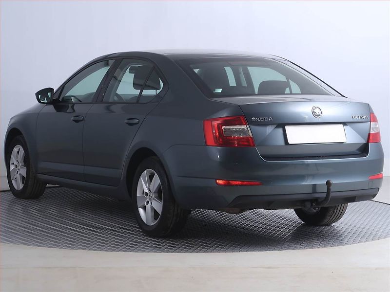 Škoda Octavia (2017) 2.0 TDI, Tempomat - fotka 4 z 17