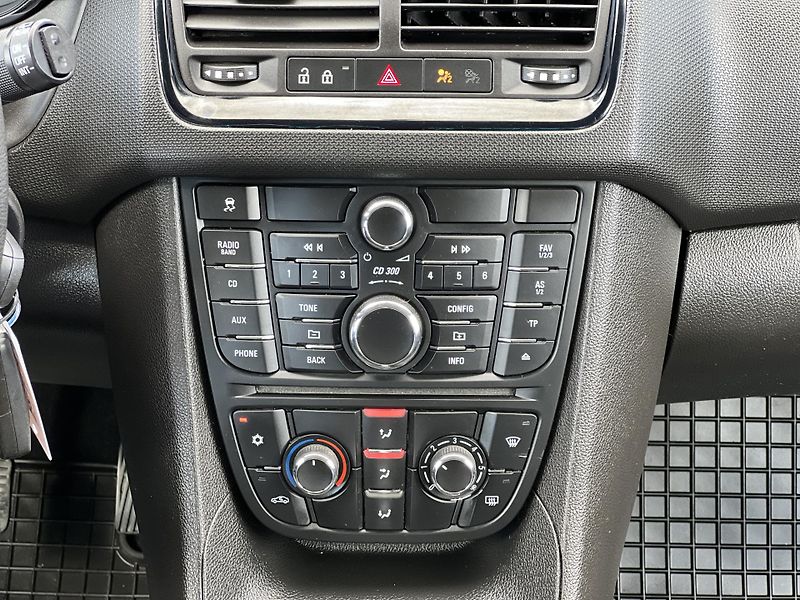 Opel Meriva 1.4i 16v 74kw KLIMA TAŽNÉ  ČR - fotka 19 z 37