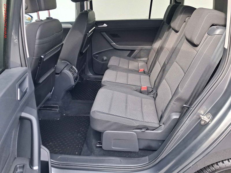 Volkswagen Touran (2017) 1.4 TSi, Comfortline, LED, TZ - fotka 9 z 18