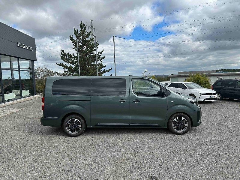 Opel Zafira Elegance 2.2 CDTI 132kW AT8 - fotka 4 z 28