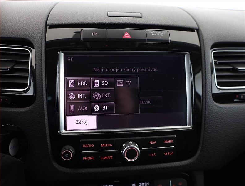 Volkswagen Touareg (2013) 3.0 TDI, 4X4, Automat - fotka 12 z 21