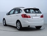 BMW Řada 2 (2017) 218d Active Tourer, Automat - náhled 3