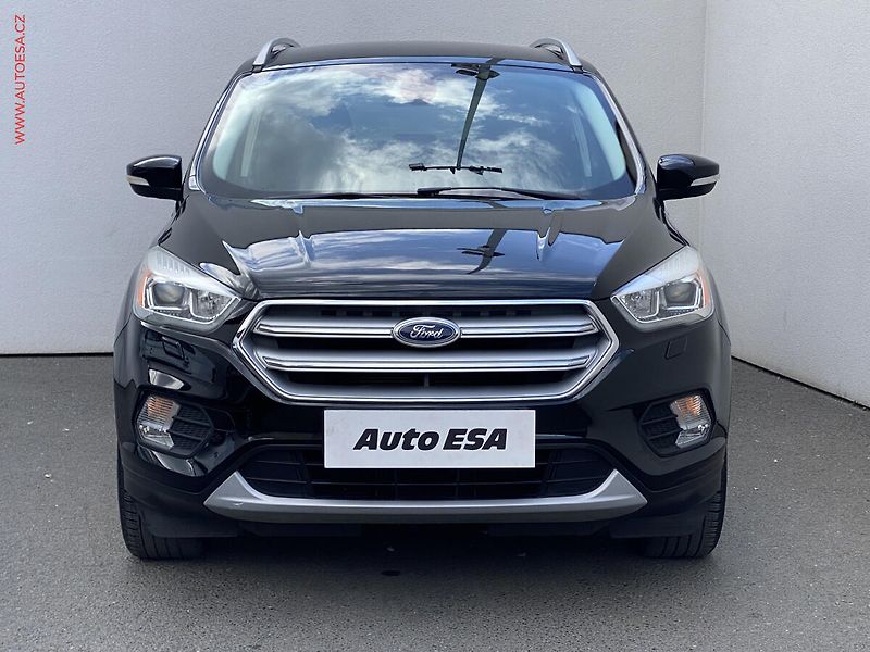 Ford Kuga (2017) 1.5 EB, AC, TZ, park.asist - fotka 2 z 17