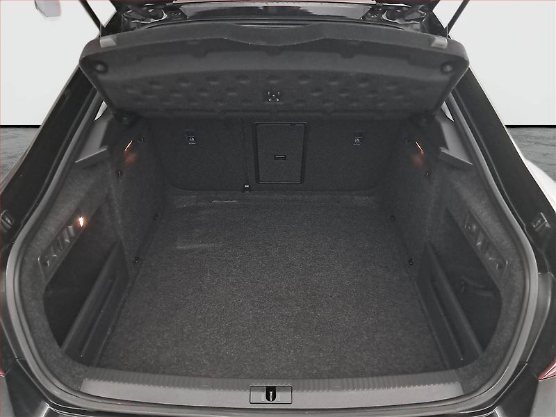 Škoda Superb (2018) 2.0 TDI, Navi, Bi-Xenony - fotka 14 z 19