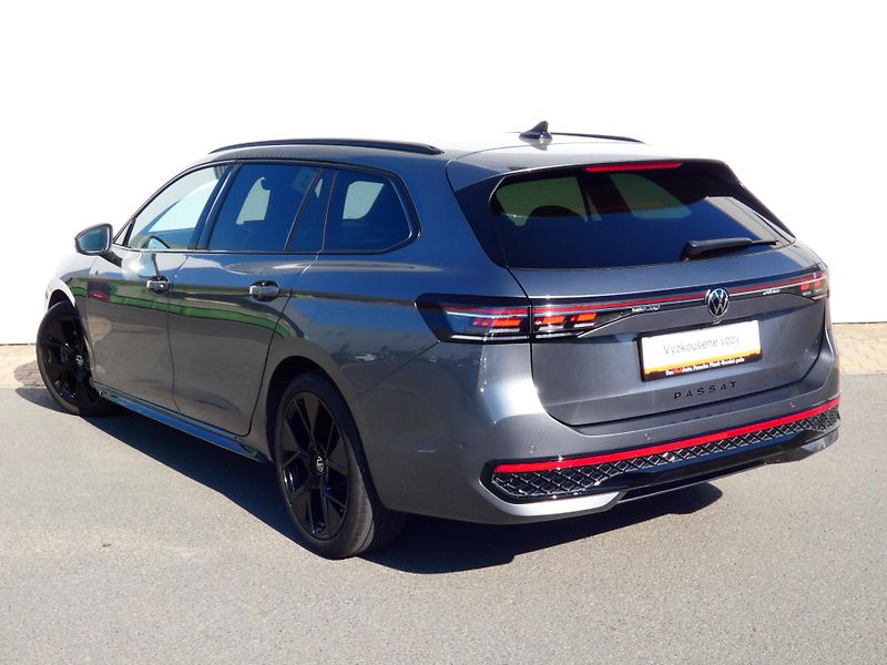 Volkswagen Passat (2024) R-Line 2.0 142KW 4MOTION - fotka 8 z 30