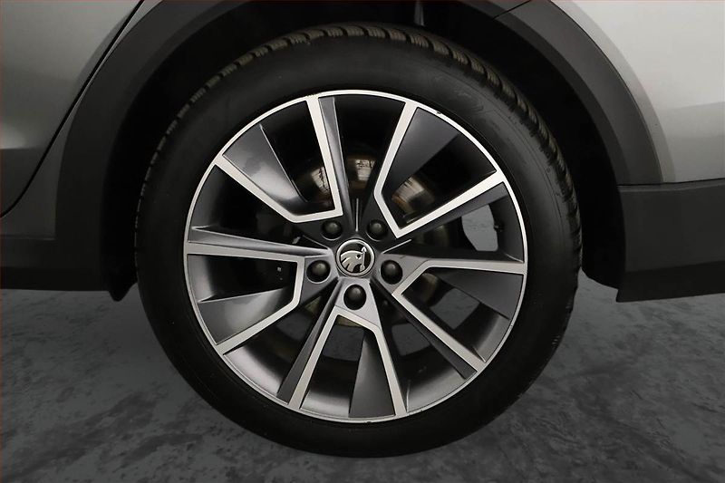 Škoda Octavia (2023) Scout 2.0 TDI - fotka 17 z 17