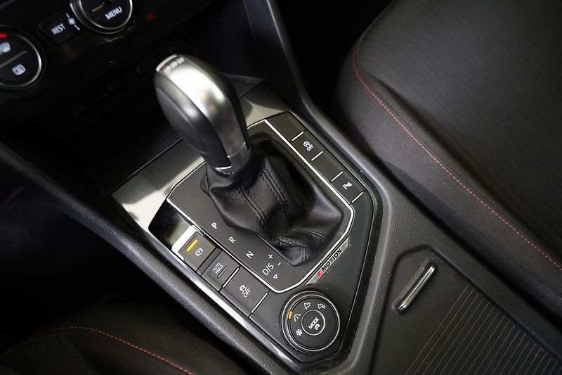 Volkswagen Tiguan - fotka 23 z 26