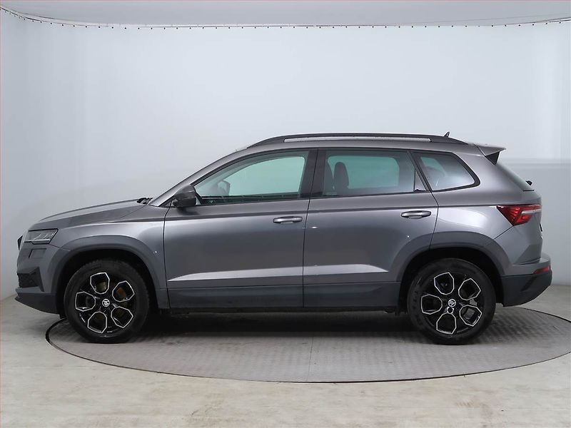 Škoda Karoq (2022) Style 1.5 TSI - fotka 3 z 15