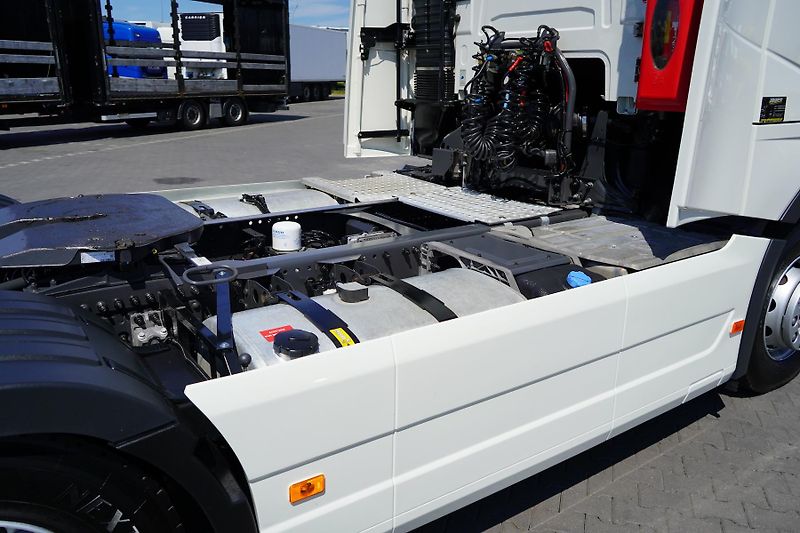 Volvo FH (2022) 500 / XL / EURO 6 / ACC / PEŁN - fotka 14 z 49