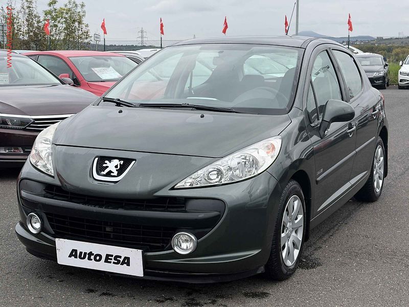 Peugeot 207 (2009) 1.4i, 2.maj,ČR, AC, STK7/28 - fotka 3 z 16