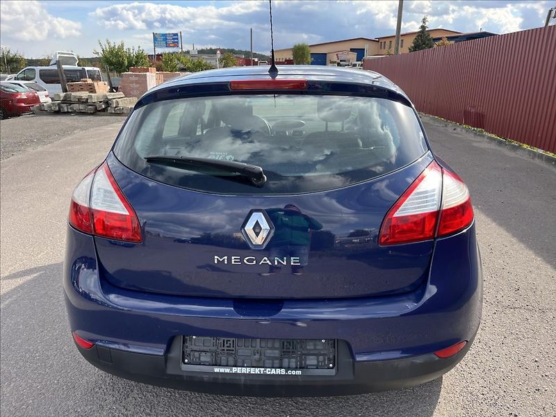 Renault Mégane 1,6 i KLIMA SERVIS STK 2/2027 - fotka 7 z 35