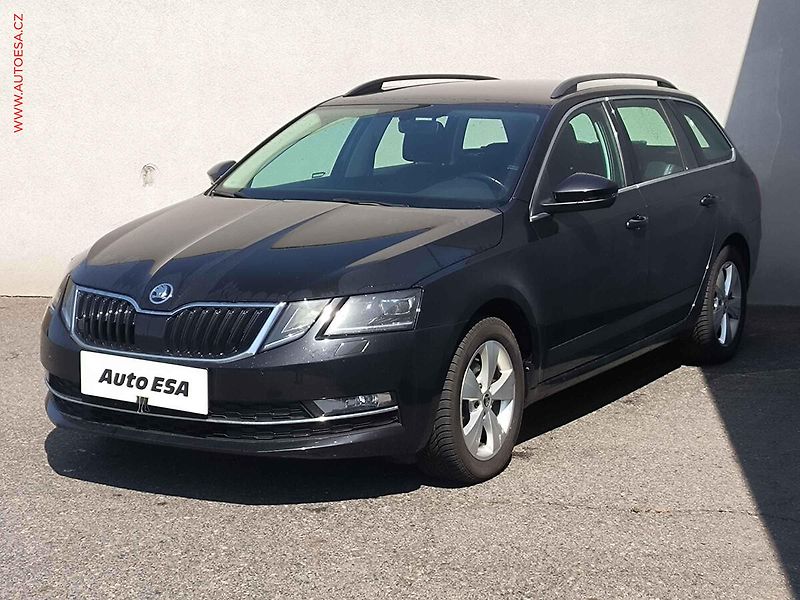 Škoda Octavia (2018) 1.6TDi, ČR, Style, DSG, LED - fotka 3 z 22
