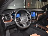 Volvo XC60 2,0 B4 AWD Ultimate tažné,pano - náhled 13