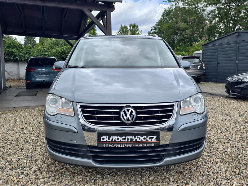 Volkswagen Touran 1.9 TDi 77kW TEMPOMAT, VÝHŘEVY - fotka 2 z 20