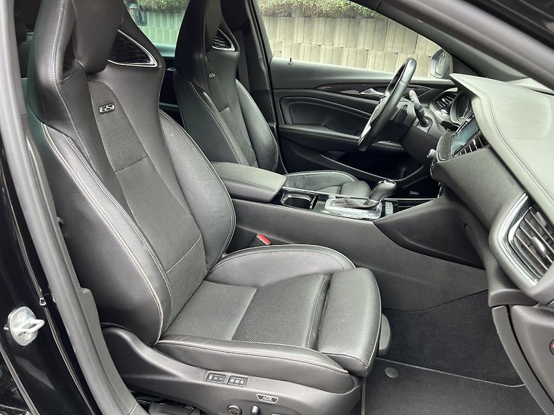Opel Insignia Grand Sport GSI 2.0CDTI 154kW - fotka 6 z 26