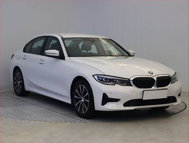 BMW Řada 3 (2020) 330 i, ČR, A/T, Kůže, Serviska - fotografie inzerátu