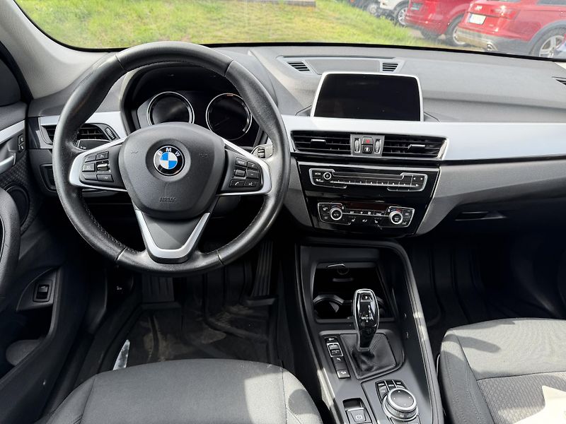 BMW X1 2.0 D XDRIVE - fotka 13 z 21