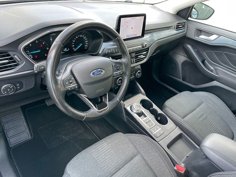 Ford Focus (2022) Active Com. 1.5TDCi! Tažné! - fotka 12 z 39