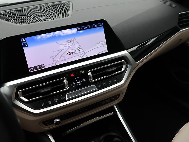 BMW Řada 3 2,0 320d 140kW XDrive Aut. DPH - fotka 17 z 31
