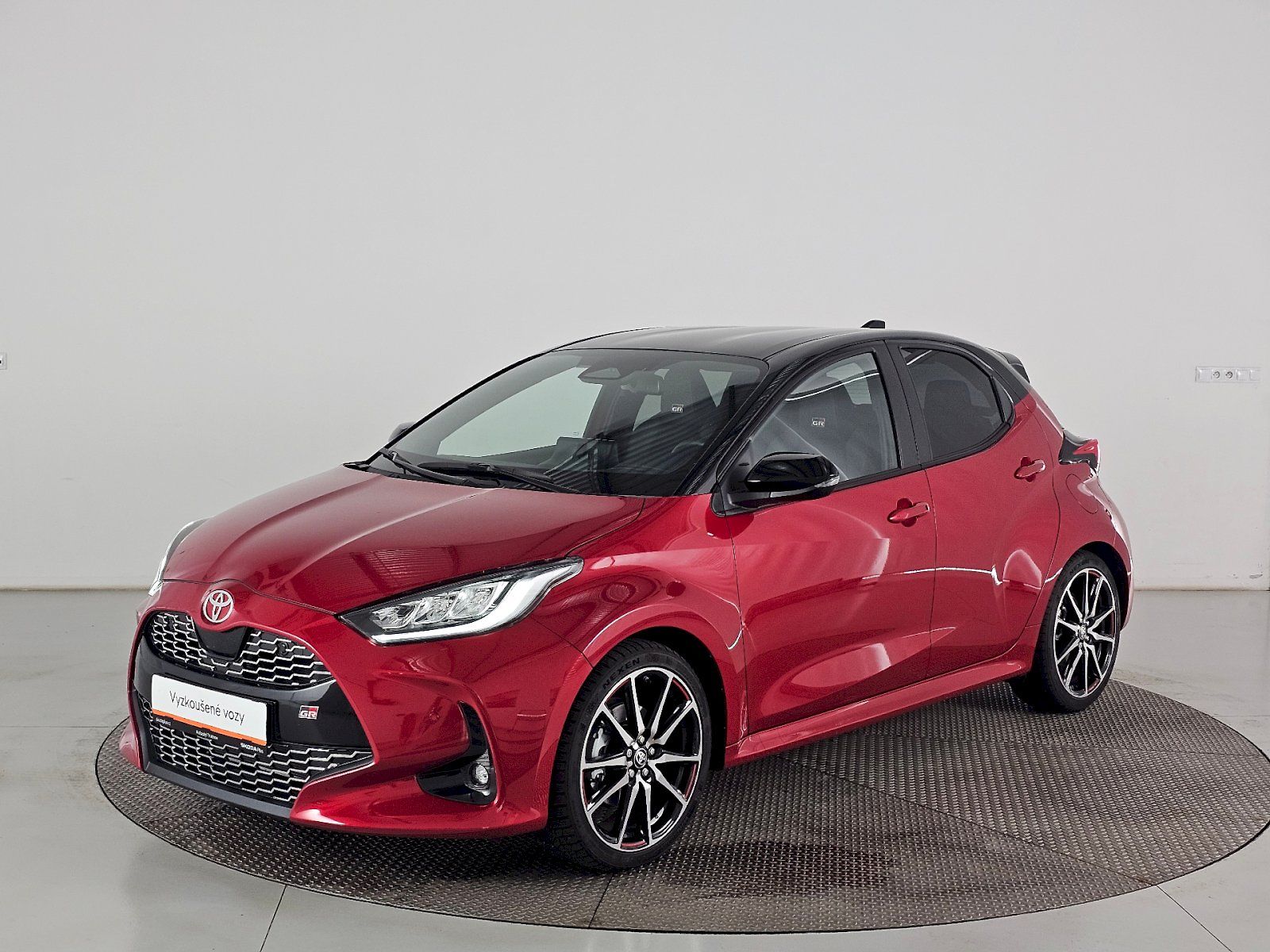 Toyota Yaris 1.5 HEV 130k GR SPORT