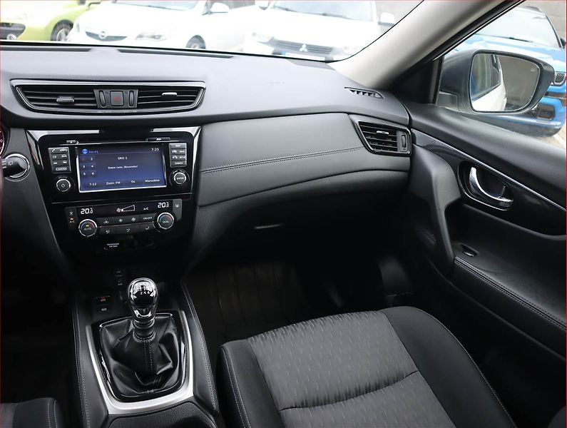 Nissan X-Trail (2019) 1.6 DIG-T, Serv.kniha, Navi - fotka 8 z 21