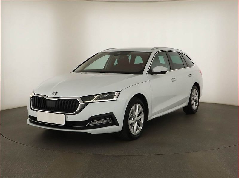 Škoda Octavia (2021) 2.0 TDI, Automat, Navi - fotka 2 z 17