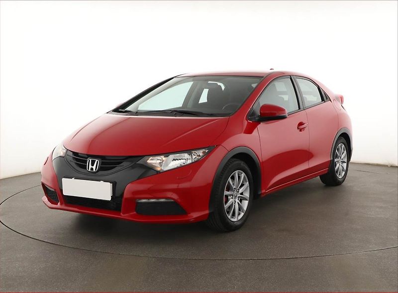 Honda Civic (2014) 1.4 i-VTEC, Tempomat - fotka 2 z 14