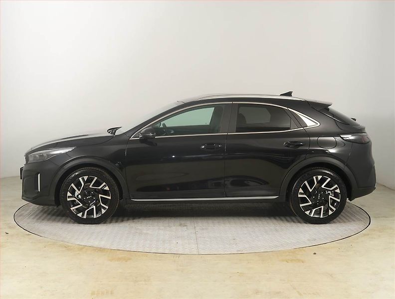 Kia XCeed (2026) 1.6 T-GDI, Ad. tempomat - fotka 3 z 20