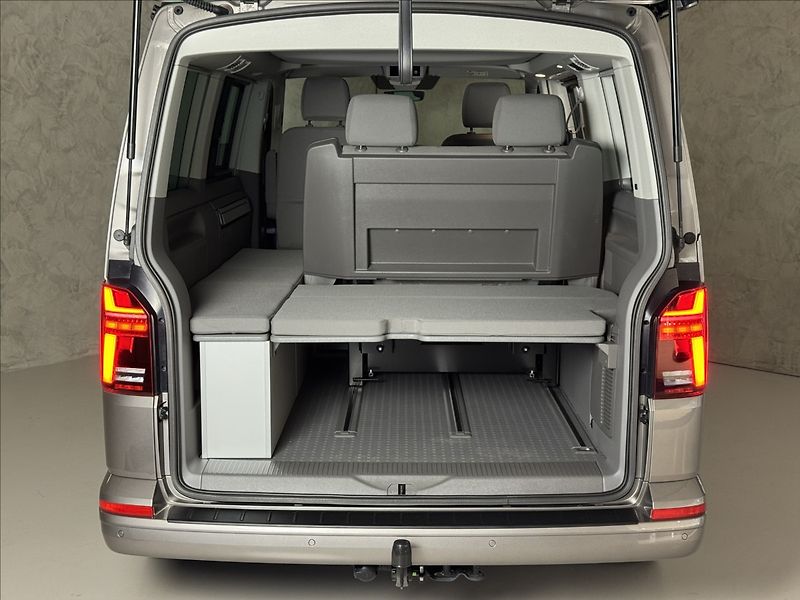 Volkswagen California 2,0 TDi  DSG Beach LED Assist - fotka 12 z 50