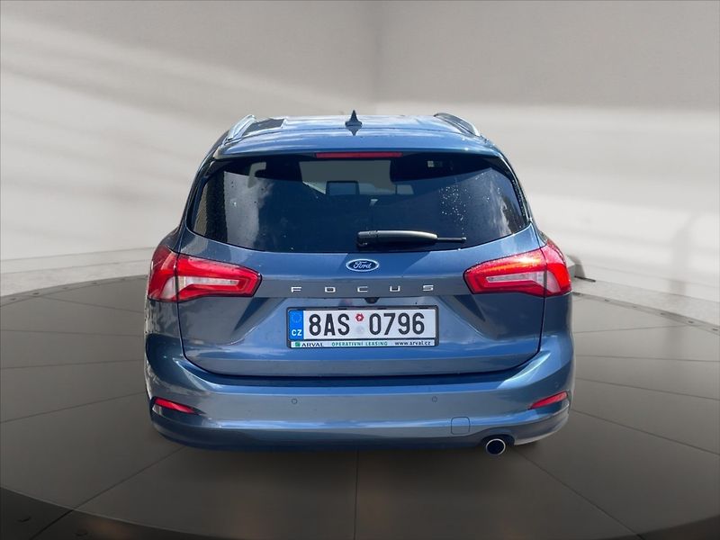 Ford Focus 1,5 EBl.120 Titanium - fotka 5 z 11