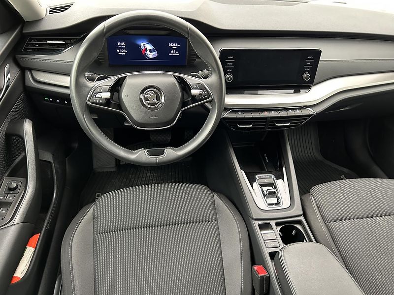 Škoda Octavia 1.0 TSI Ambiente plus - fotka 5 z 23