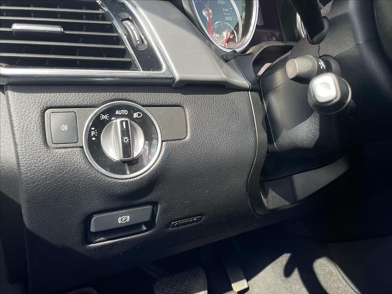 Mercedes-Benz GLS 350d 4MATIC - fotka 9 z 22