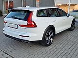 Volvo V60 D4 Cross Country AWD,ČR,1.Maj - náhled 10