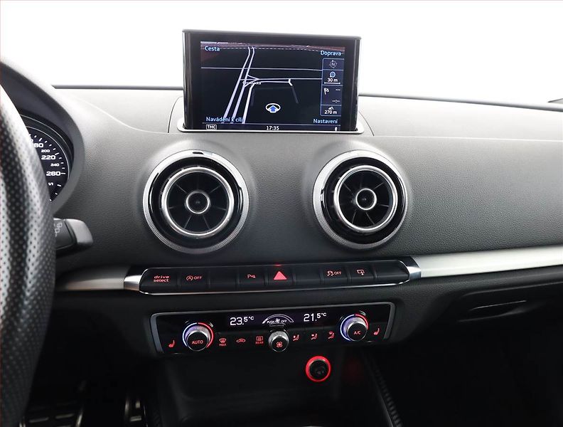 Audi A3 (2015) S-Line 2.0 TDI, Automat - fotka 10 z 19