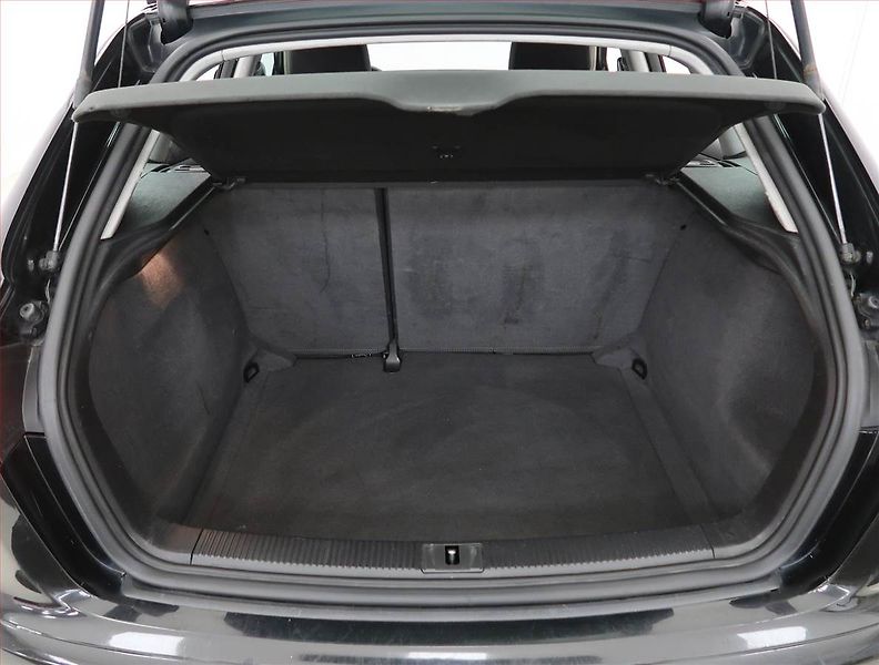Audi A3 (2007) 1.9 TDI, po STK - fotka 13 z 15