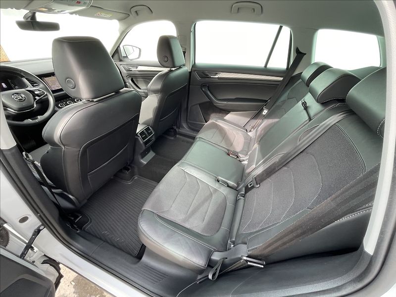Škoda Kodiaq 2,0 TDI DSG Style NAVI - fotka 17 z 23