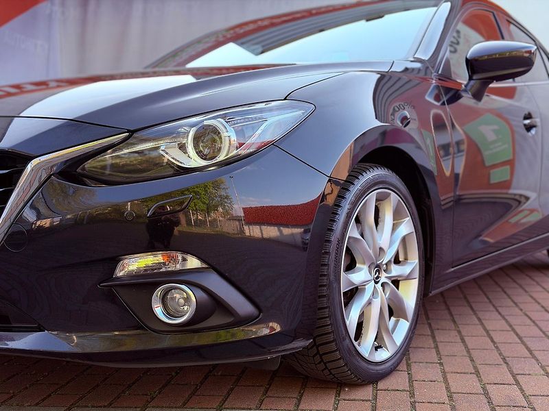 Mazda 3 2.0 Skyactiv Sports-Line Aut. - fotka 3 z 28