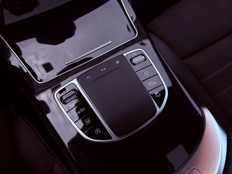 Mercedes-Benz GLC 300d 4Matic Coupe, ČR, Distron - fotka 28 z 36