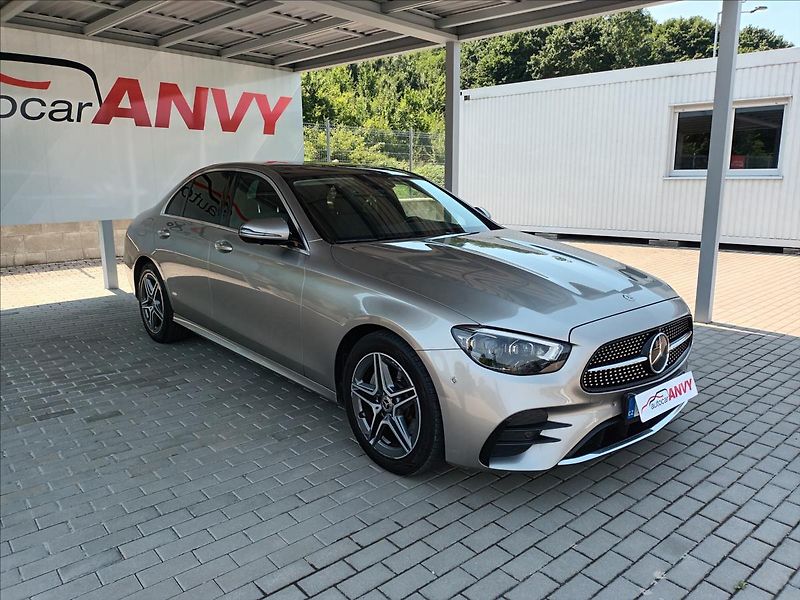 Mercedes-Benz Třídy E 2,0 220d,AMG,4MATIC,PANO,9G - fotka 3 z 33