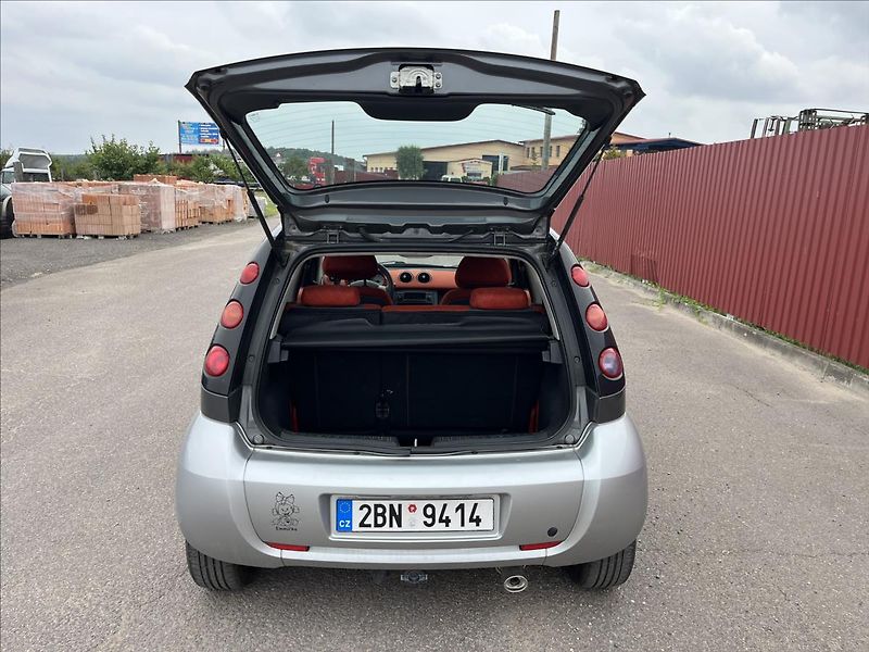 Smart Forfour 1,3 i AUTOMAT PANORAMA KLIMA - fotka 27 z 35