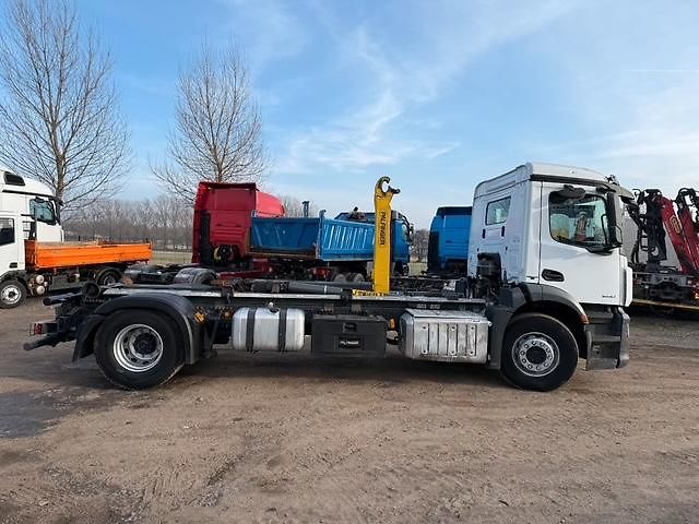 Mercedes-Benz ANTOS 1830 4x2 - fotka 7 z 25