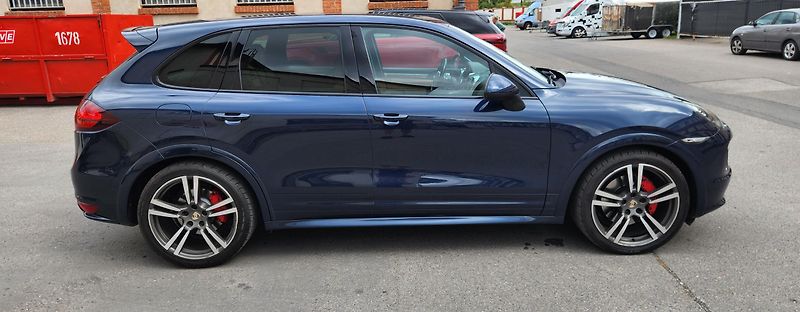 Porsche Cayenne (2012) 4.8 GTS 309KW PANORAMA - fotka 12 z 55