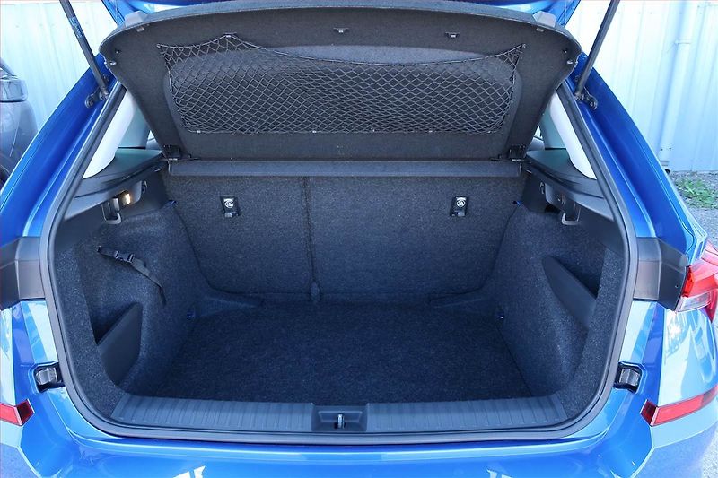 Škoda Kamiq (2019) 1.0 TSI, Automat, Navi - fotka 14 z 27