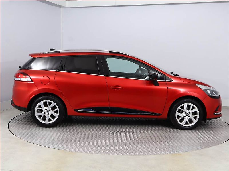 Renault Clio (2019) Limited 0.9 TCe, Serv.kniha - fotka 6 z 18