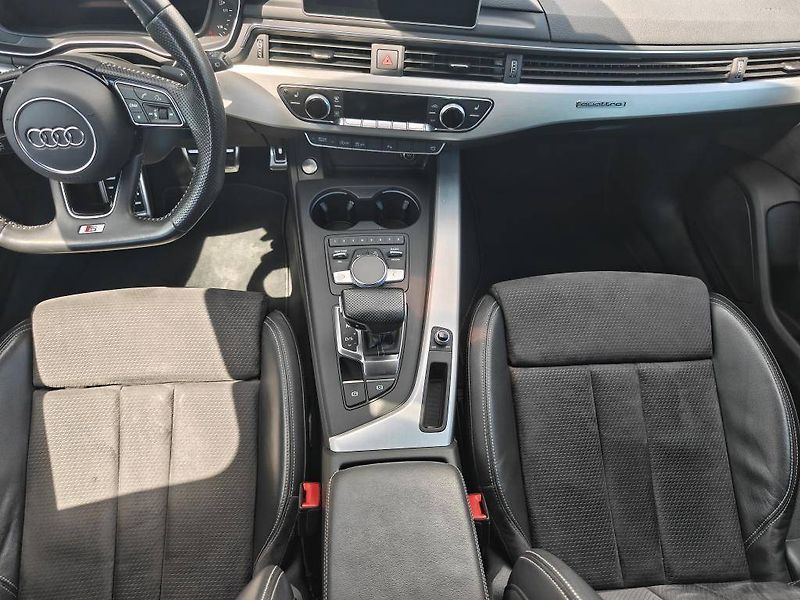 Audi A4 S-Line 2,0 TSI 185 kW Quattro - fotka 9 z 27