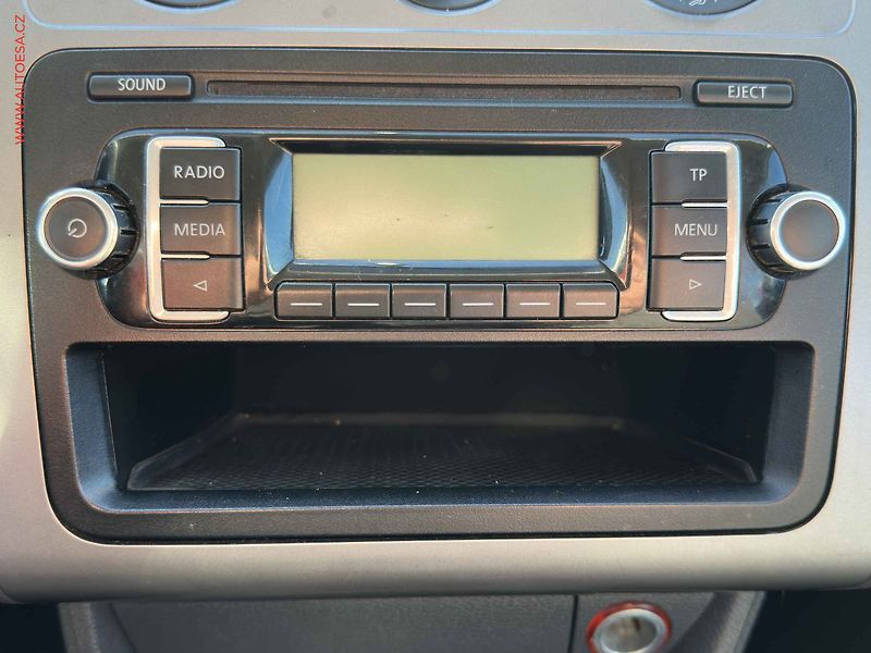 Volkswagen Touran (2009) 1.9TDi, AC, temp - fotka 15 z 16