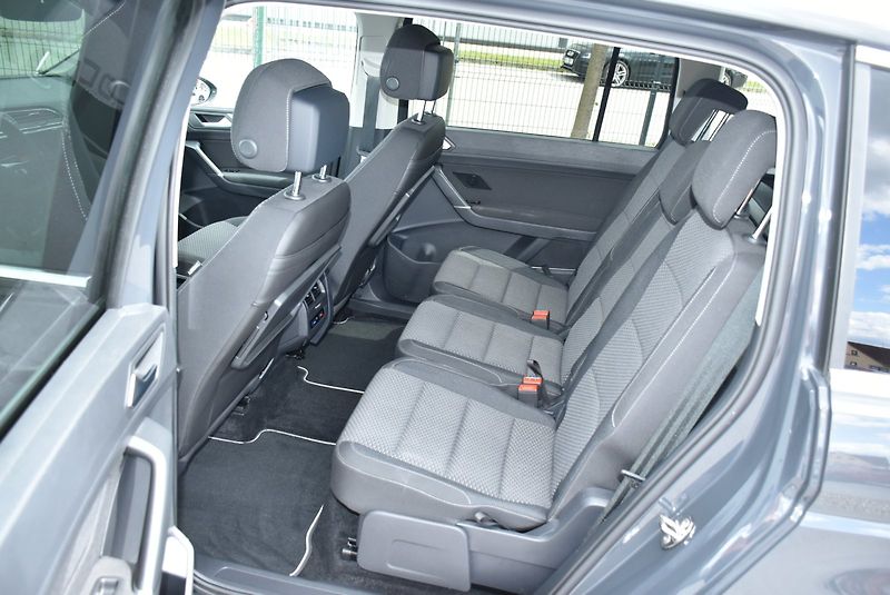 Volkswagen Touran (2022) Comfortline 1.5 TSI 110kW DSG - fotka 24 z 32