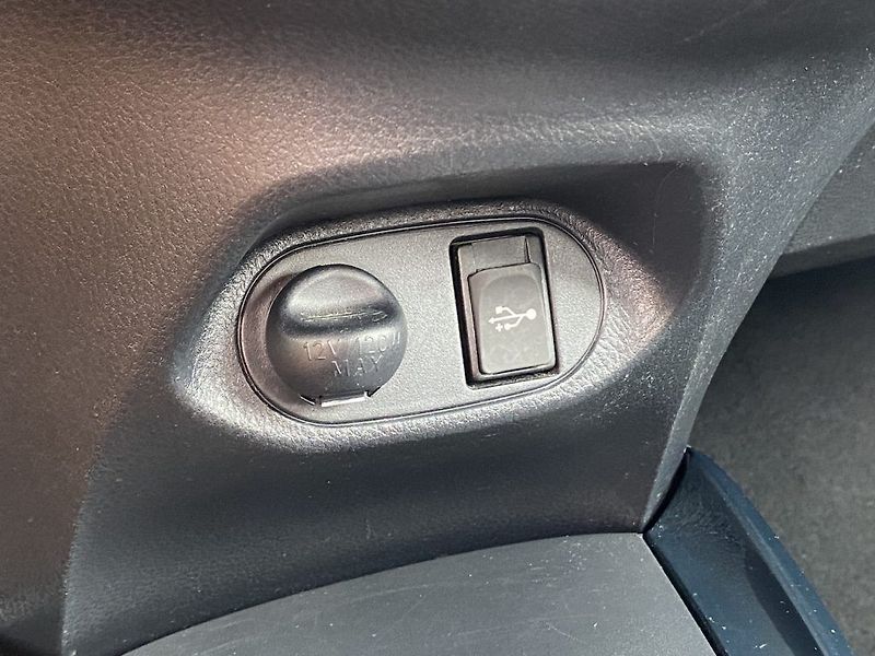 Toyota Yaris 1.5i, ČR, Selection, záruka - fotka 23 z 33